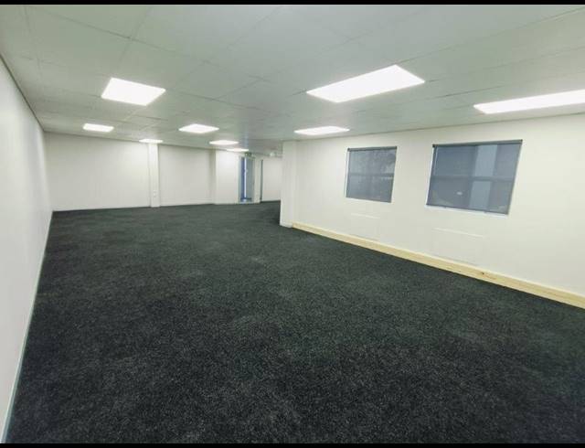 BUSINESS PROPERTY TO RENT IN HALFWAY GARDENS